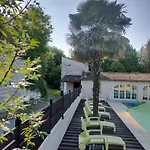 Maison d'hôtes 168m2 Avec Piscine, Sur Parc Arboré Pour Groupe Famille Et Amis Jusqu'à 10 Personnes