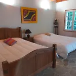 Maison d'hôtes 168m2 Avec Piscine, Sur Parc Arboré Pour Groupe Famille Et Amis Jusqu'à 10 Personnes
