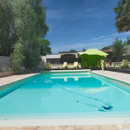 168m2 Avec Piscine, Sur Parc Arboré Pour Groupe Famille Et Amis Jusqu'à 10 Personnes Pensión 3*