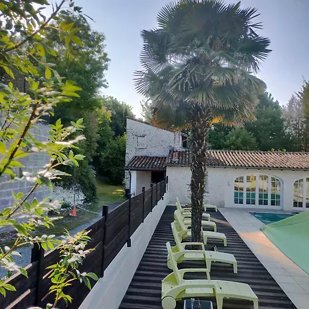 Pensión 168m2 Avec Piscine, Sur Parc Arboré Pour Groupe Famille Et Amis Jusqu'à 10 Personnes
