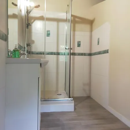 Pensión 168m2 Avec Piscine, Sur Parc Arboré Pour Groupe Famille Et Amis Jusqu'à 10 Personnes Courcoury