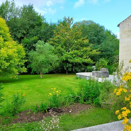 168m2 Son Parc Arbore Pour Groupe Famille Et Amis Jusqu'a 10 Personnes Et Sa Piscine 3* Courcoury